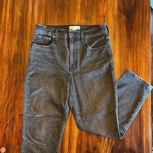 SOLD Like new, Madewell Jeans, Perfect Vintage Crop, size 28